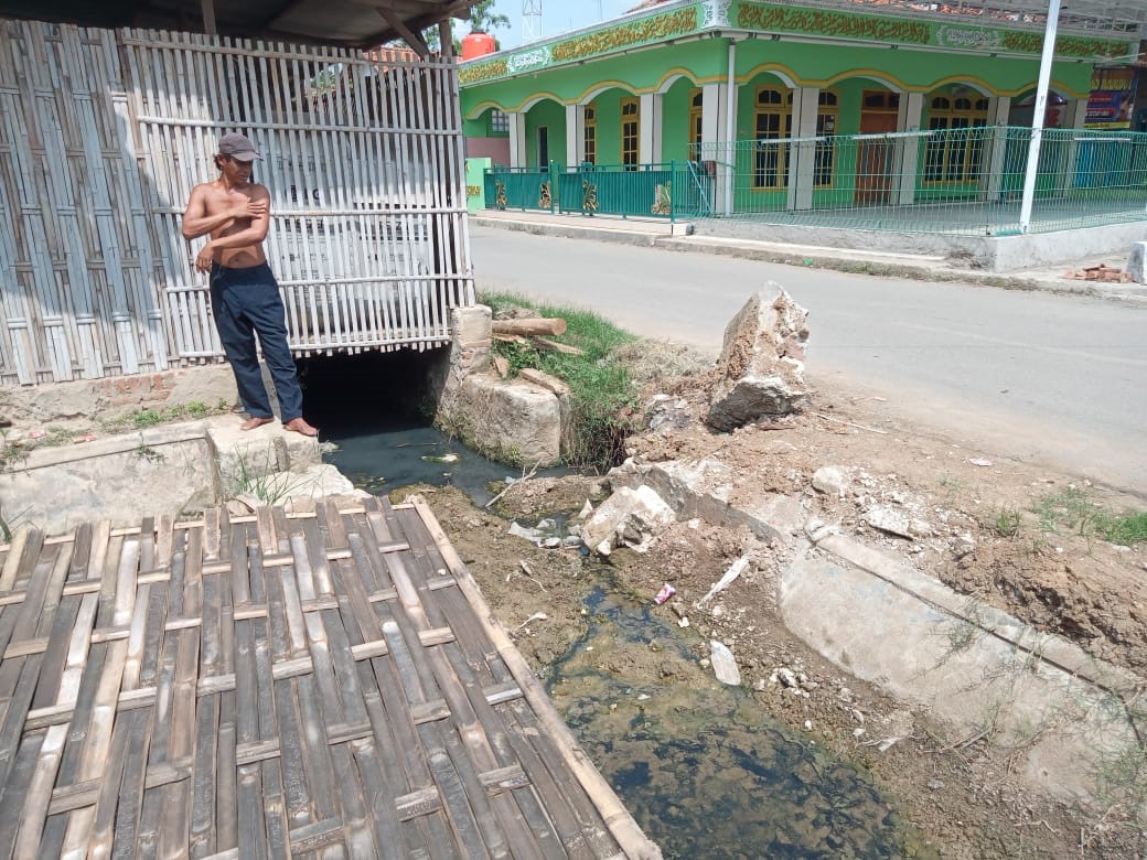 Akses Jembatan dan Senderan Irigasi Rusak, Pemborong Diminta Tanggung Jawab