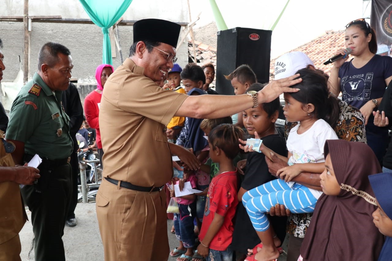 Tutup Tahun, Pasek Santuni Anak Yatim