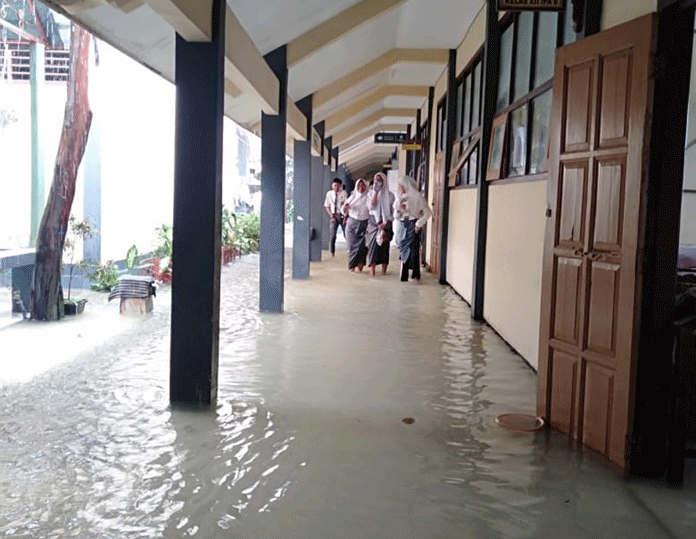 Siswa SMAN 1 Anjatan Dipulangkan Lebih Cepat