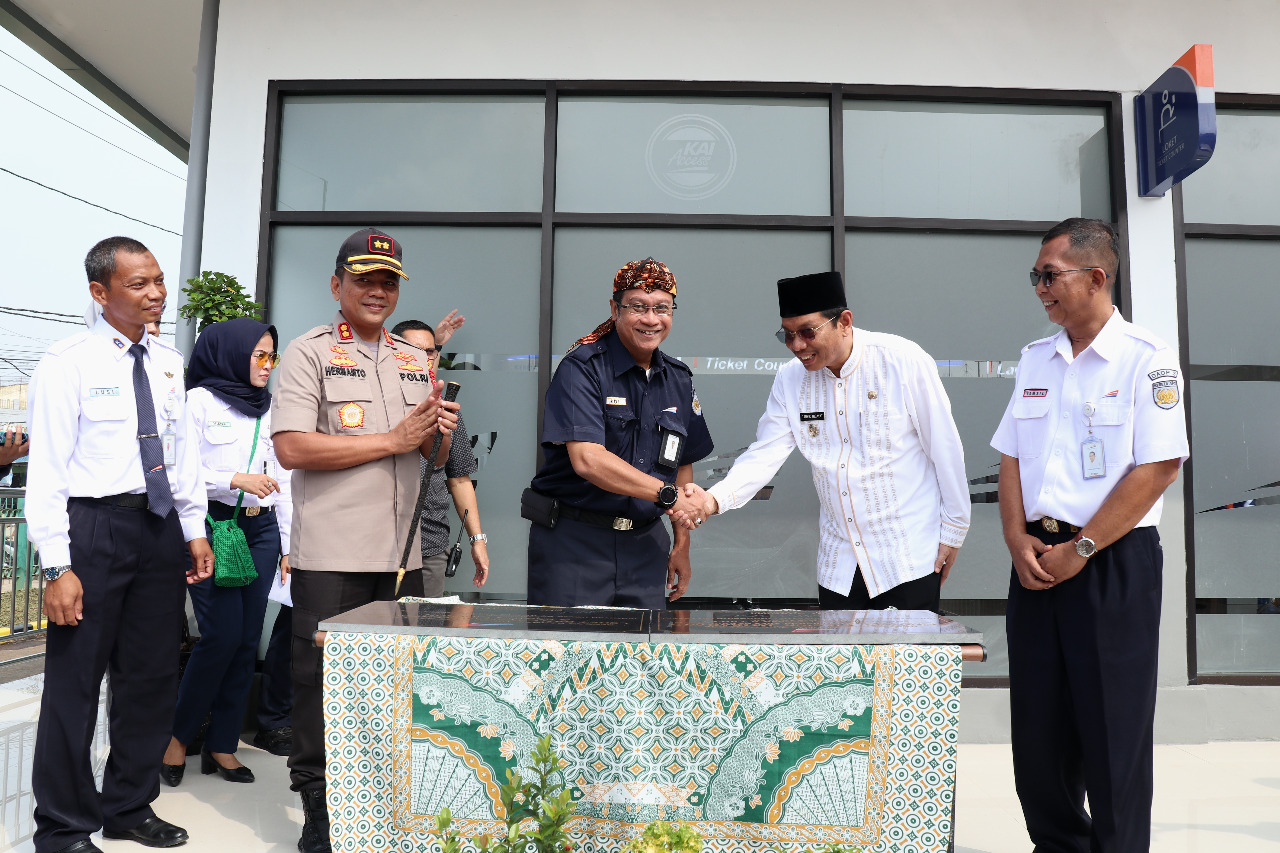 Ditata, Stasiun Jatibarang Tidak Kumuh Lagi