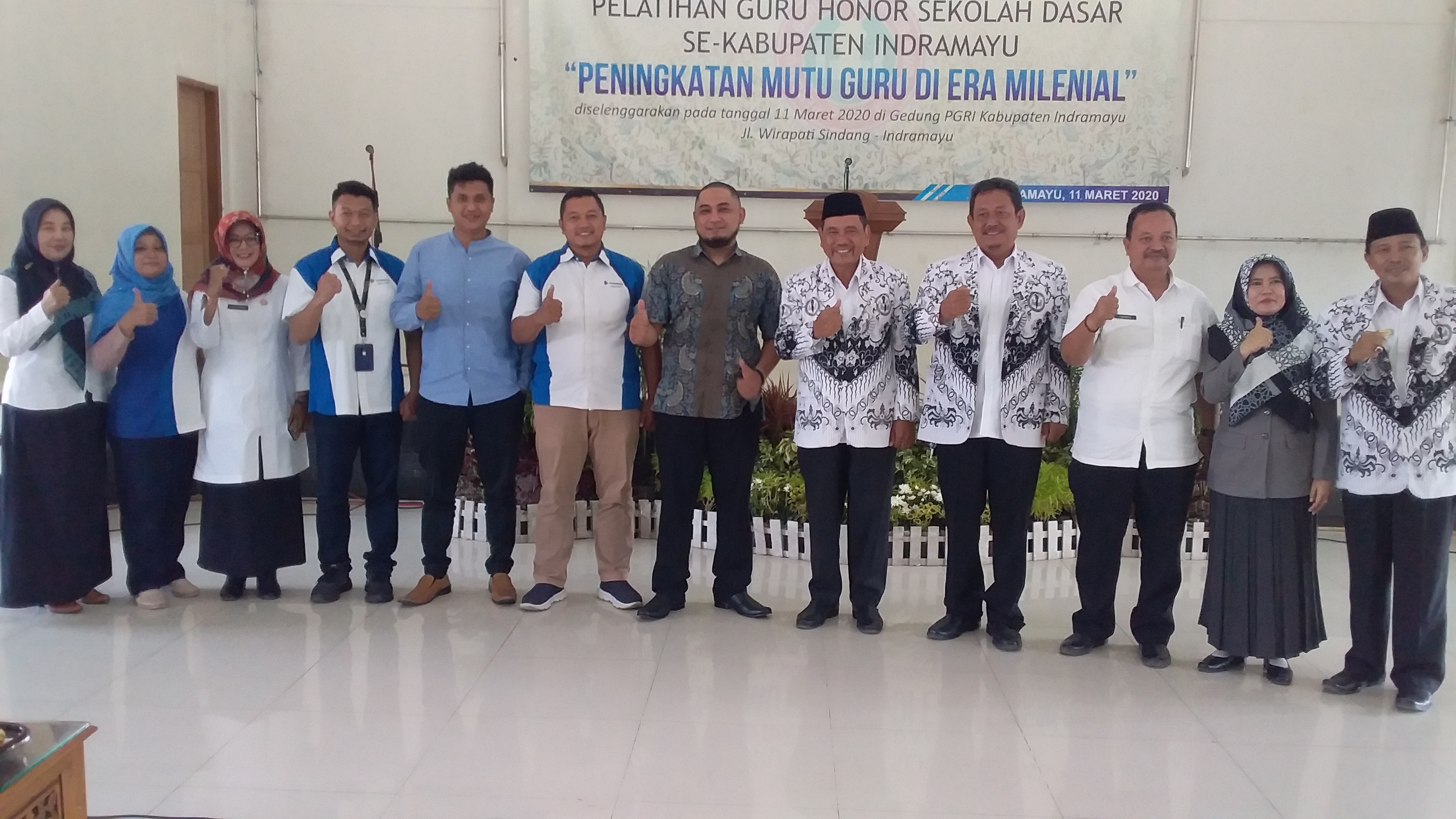 FIFGroup Cabang Jatibarang Peduli Pendidikan