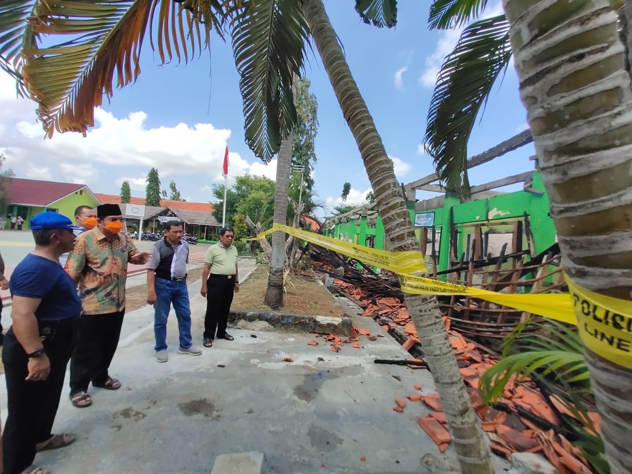 Plt Bupati Segera Bangun Kembali SMPN 2 Indramayu, Hitung Kerugian dan Aset  yang Hilang