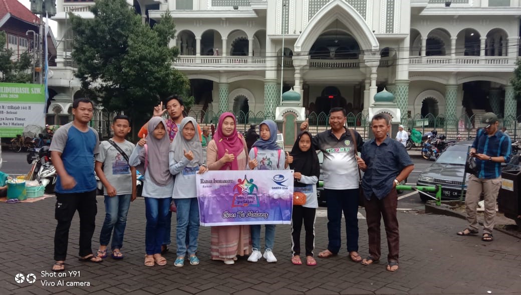 Bintang Pelajar Mengunjungi Sekolah Yatim Piatu Hingga Museum Angkut