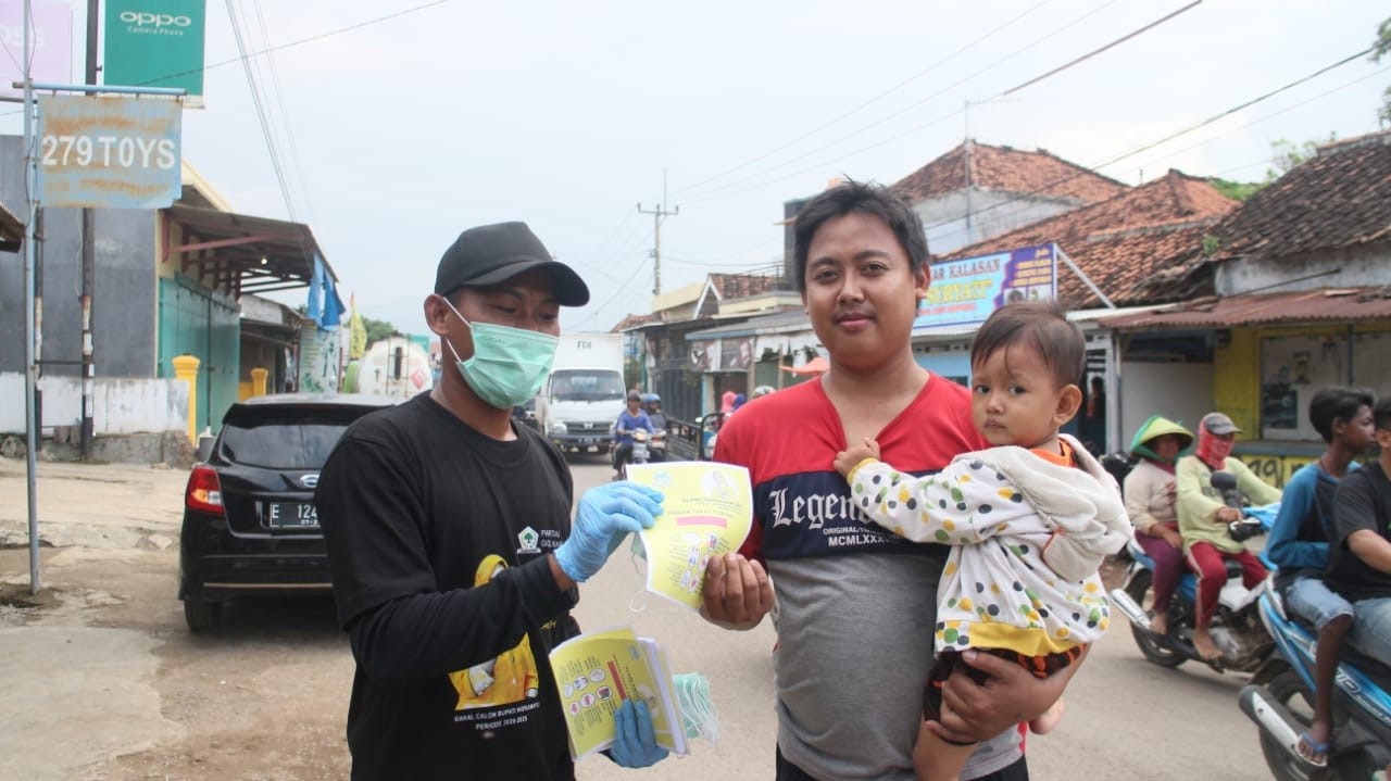 Relawan Ami Tebar Ribuan Masker dan Hand Sanitizer