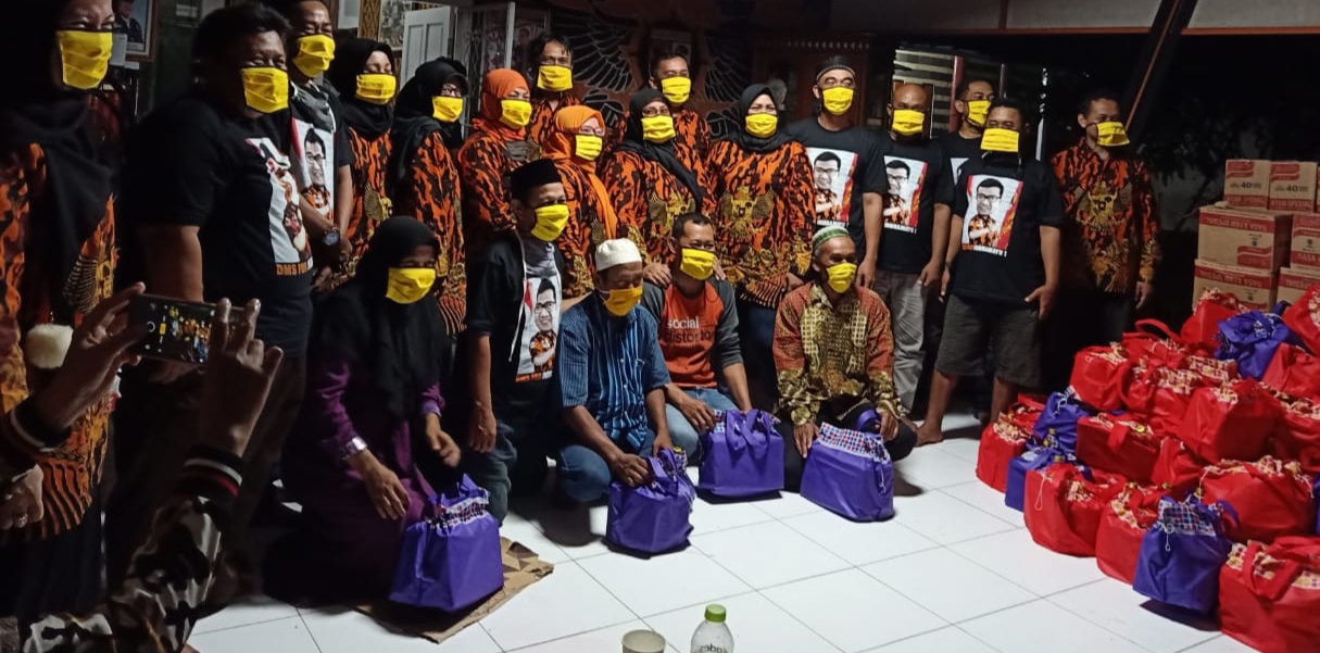 Srikandi Pemuda Pancasila Salurkan 1000 Paket Sembako ke Wilayah Zona Merah Covid 19