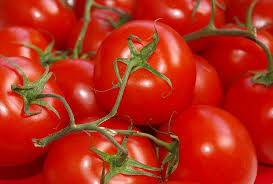 Harga Tomat Meroket, Cabai Anjlok