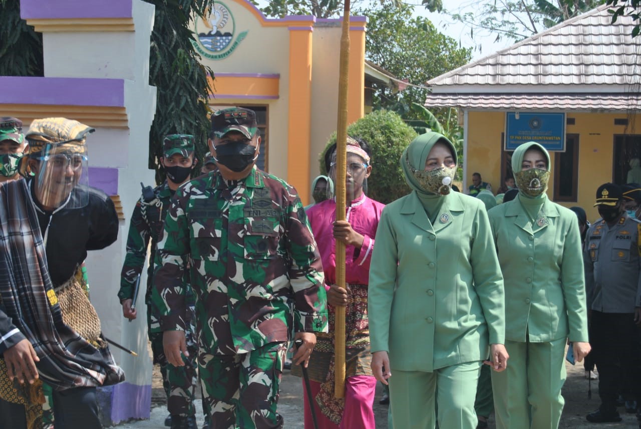 Kunjungan Pangdam III Siliwangi Mayjen Nugroho Budi Wiryanto SIP MM di Indramayu