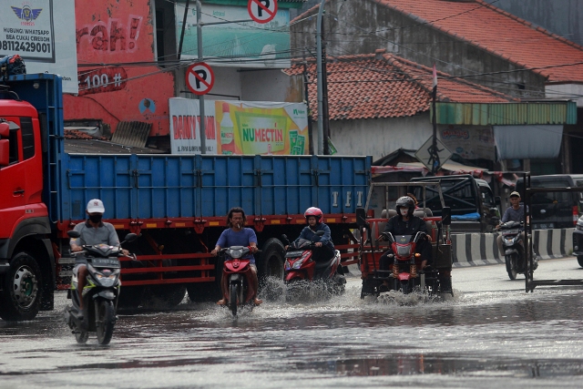Drainase Buruk Picu Banjir, Sejumlah Ruas Jalan Protokol Tergenang