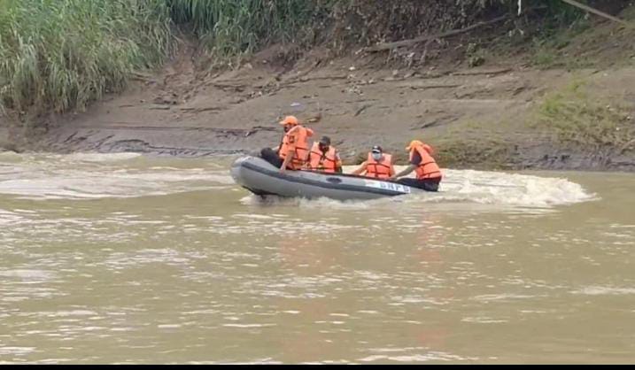 Aneh, Warga yang Tenggelam di Cimanuk Tiap Hari Berenang Nyeberang Sungai