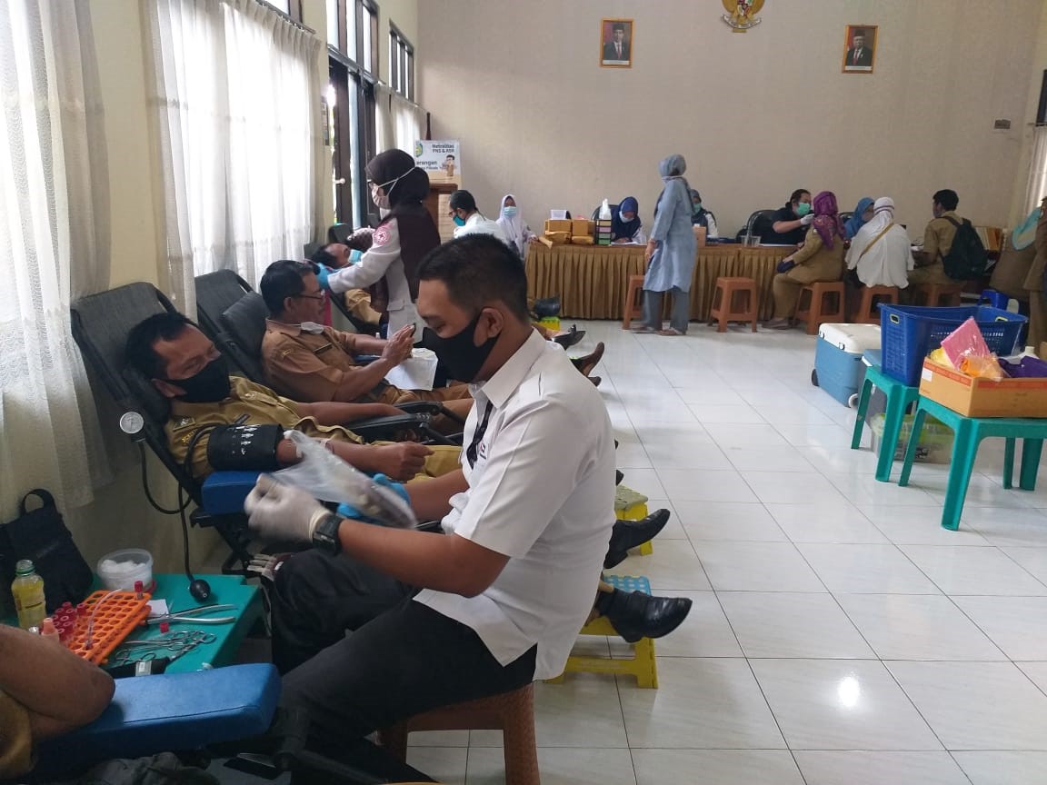 Stok Darah Minim, Pemcam Indramayu Gelar Donor Darah