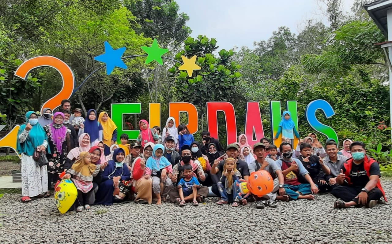 SMP Nurul Halim Helat Acara Family Gathering