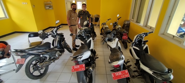Nunggak Pajak, Kendaraan Dinas Disita