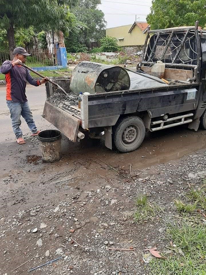 Jalan Berlubang Sudah Diperbaiki