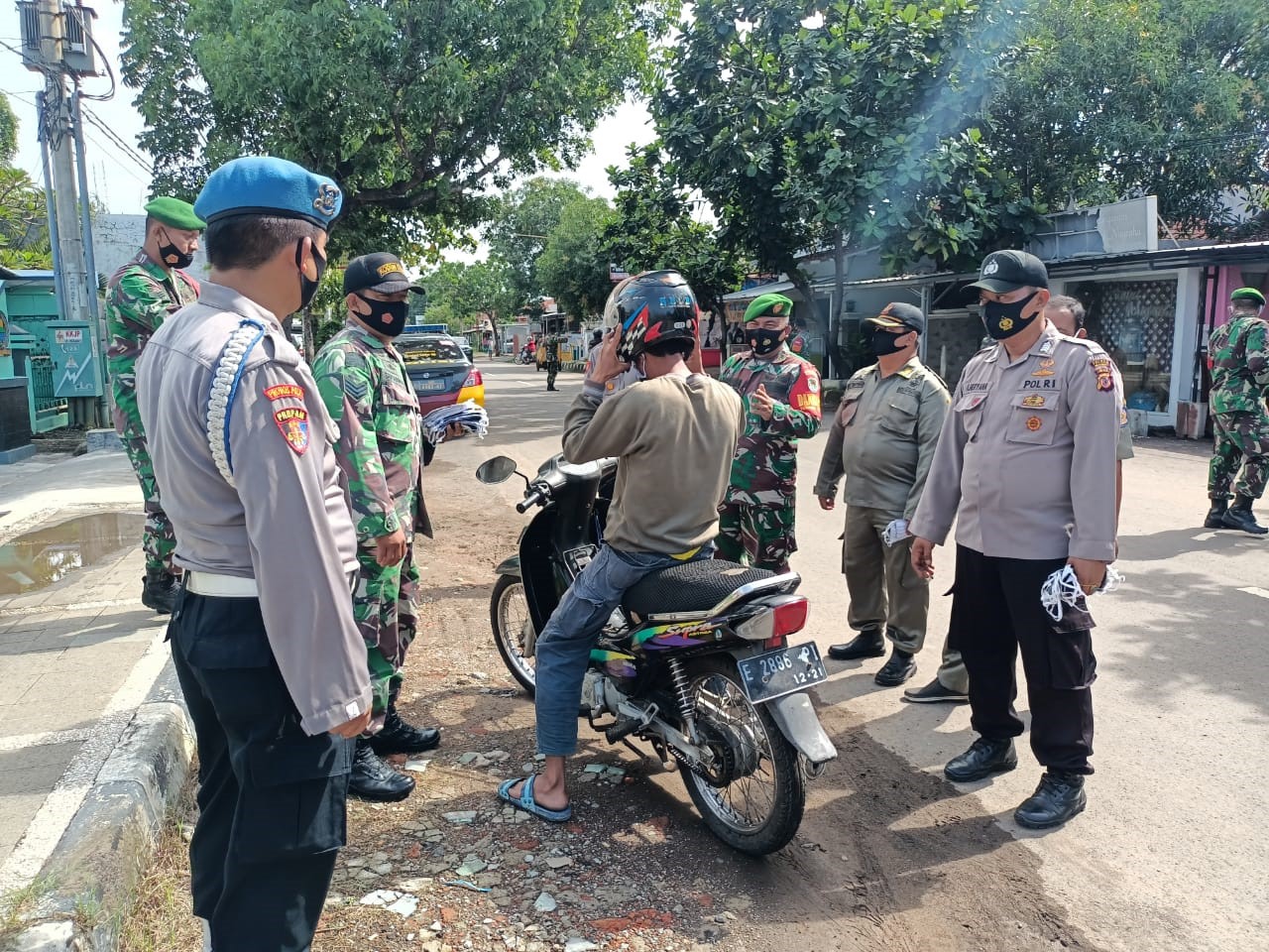 Vaksin Datang, Operasi Yustisi Tetap Berjalan