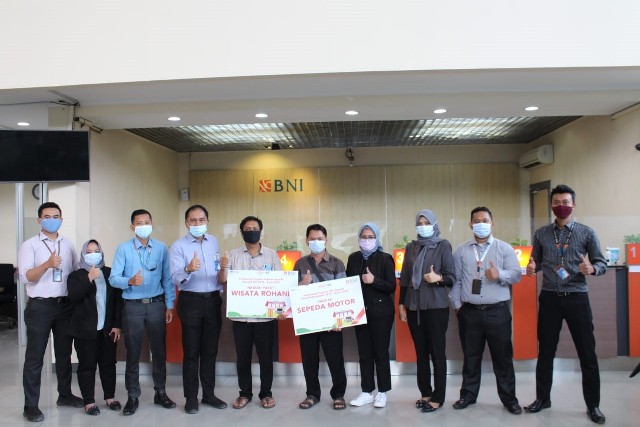 Agen46 Bank BNI Dapat Reward Motor dan Umrah