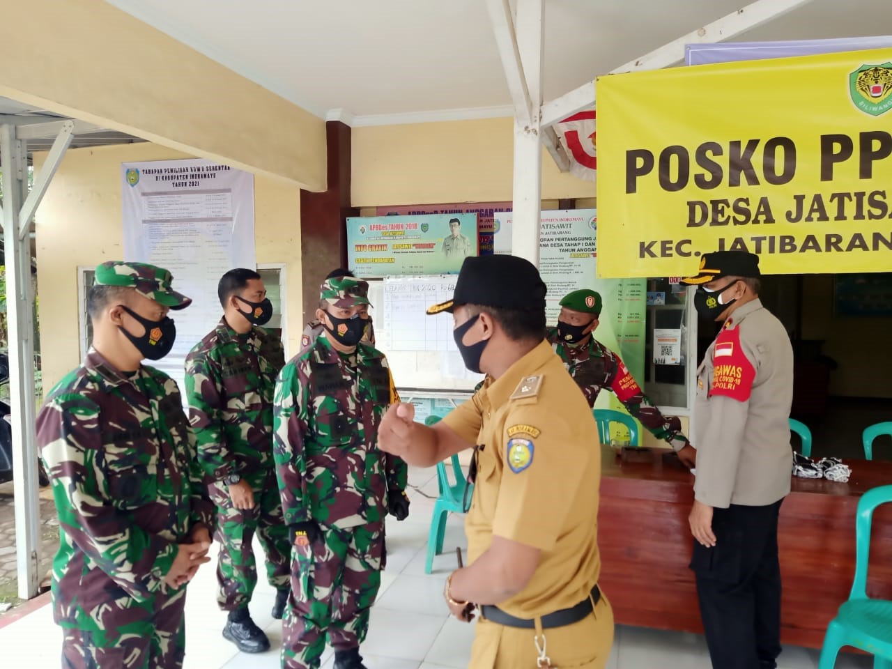 Tim Kodam Siliwangi Cek PPKM Jatibarang