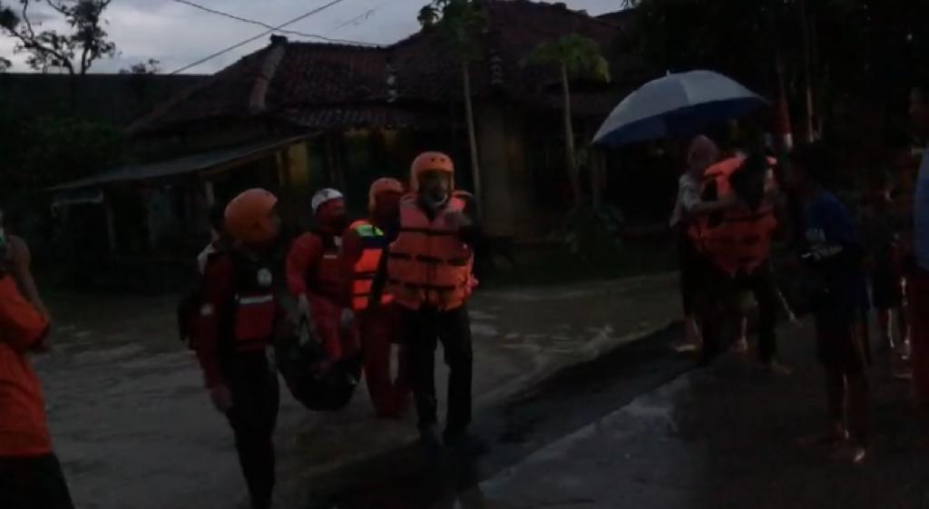 Banjir Indramayu, Dua Orang Meninggal Dunia