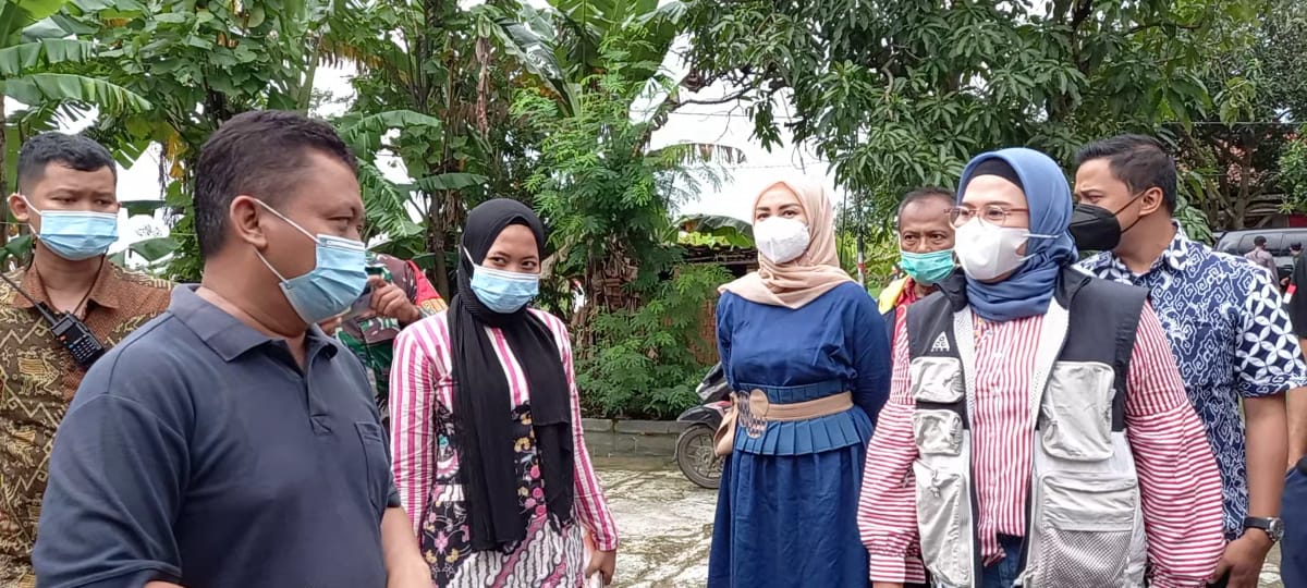 Bupati Terpilih Nina Agustina Kunjungi Situs Candi Sambimaya