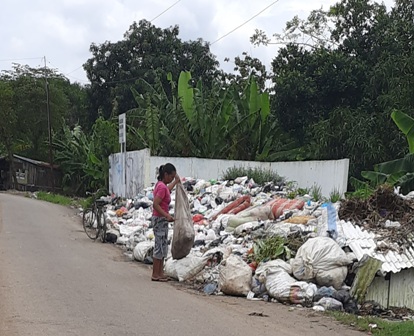 Warga Keluhkan Tumpukan Sampah