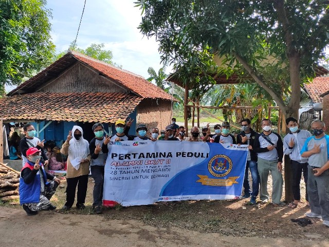 Alumni BKJT II Pertamina Peduli Terdampak Banjir