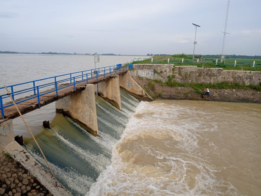 Waduk Cipancuh Masih Waspada