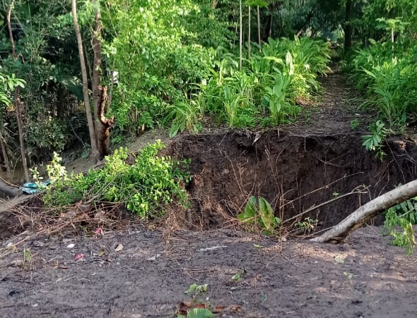 Tanggul Jebol, Warga Rancajawat Siaga Banjir