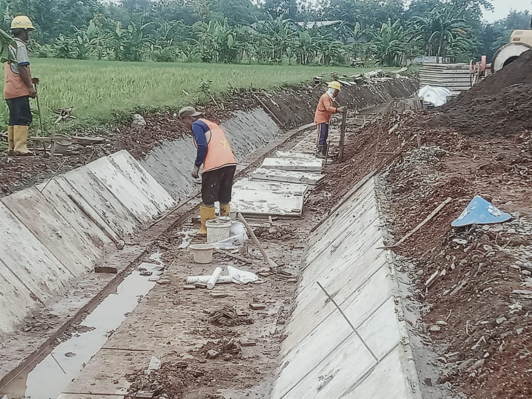 Geber Lakukan Perbaikan Saluran Primer dan Sekunder