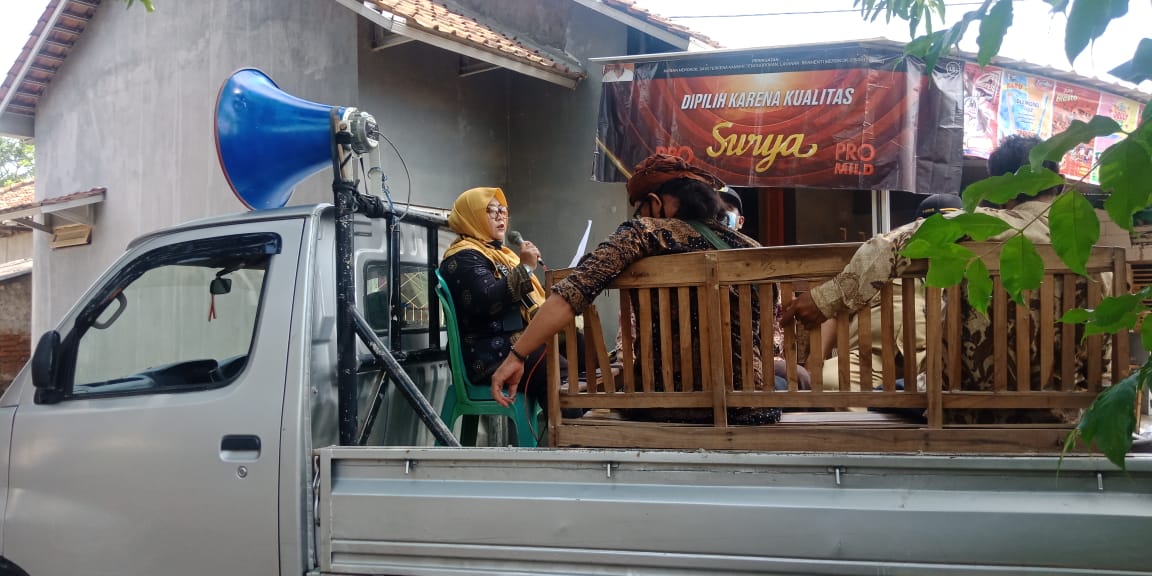 Pakai Mobil Bak Terbuka dan Toa, Panpilwu Limpas Wawar Keliling Kampung