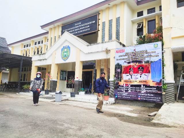 Bupati Indramayu Larang Jual Beli Jabatan