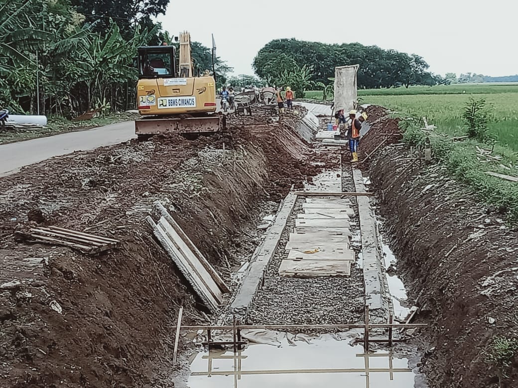 PT Brantas Abipraya Kebut Perbaikan Irigasi Indramayu dan Majalengka