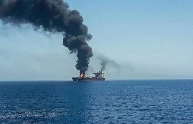Kapal Ikan Terbakar, 16 ABK Sempat Terombang-ambing di Lautan