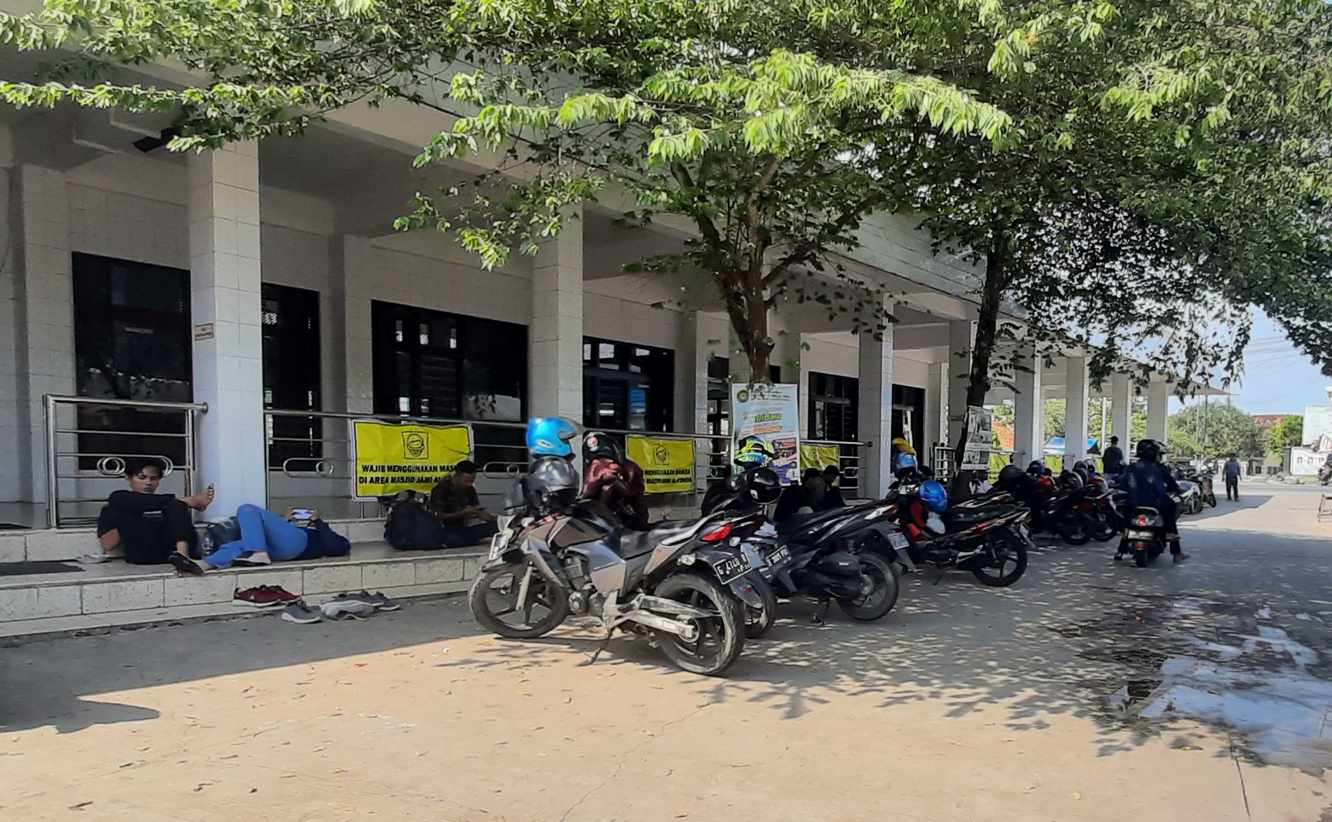 Cari Jalan Alternatif, Pilih Waktu Bukan Puncak Arus Balik