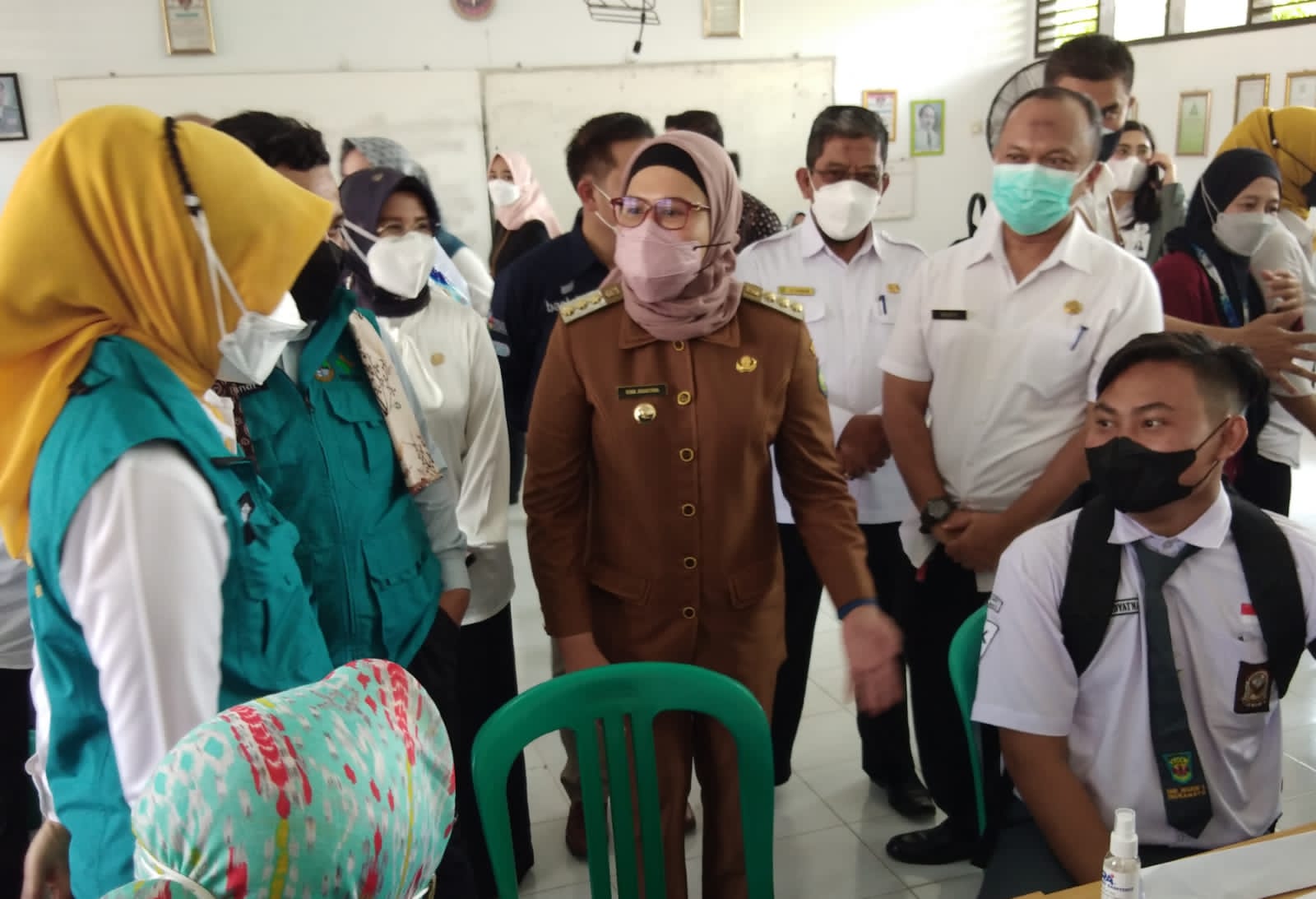 PEDULI TINGGALAN BUDAYA, BUPATI NINA TERIMA PENGHARGAAN BALAR JAWA BARAT