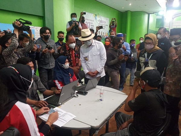 Ridwan Kamil Apresiasi Bupati Nina dan Forkopimda Dalam Tangani Covid-19 di Indramayu