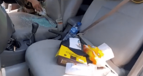 Lagi Salat Jumat, Warga Telukagung Jadi Korban Pencurian Modus Pecah Kaca Mobil