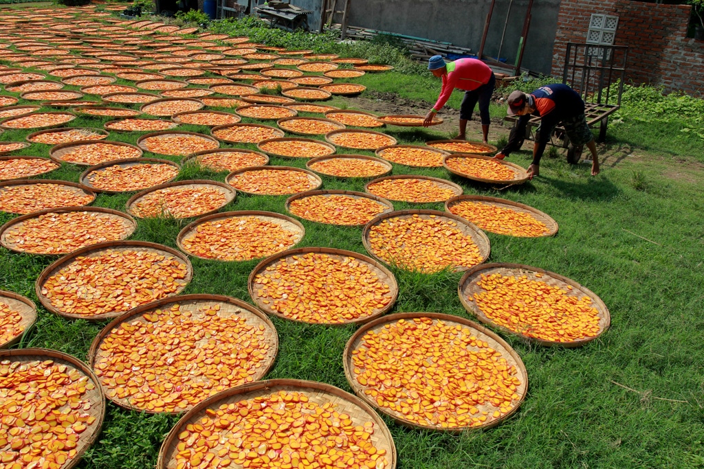 Harga Minyak Goreng Naik, Pengusaha Kerupuk Merugi