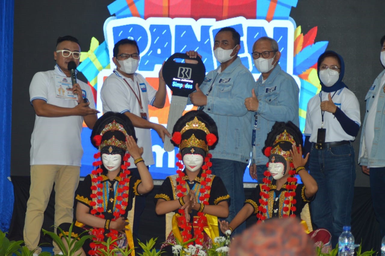 Nasabah BRI Unit Sliyeg Boyong Avanza Tipe G 1.3 MT