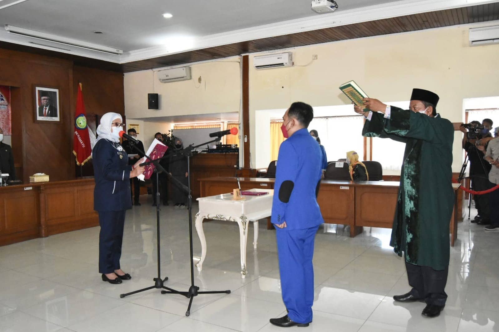 Bupati Nina Lantik Dirut Perumdam Tirta Darma Ayu Dr Ady Setiawan