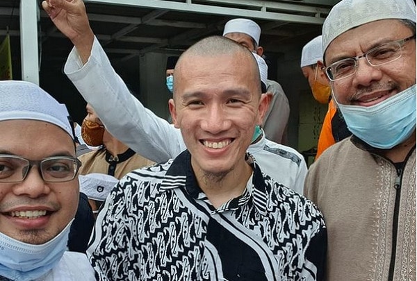 Ustadz Farid Okbah Ditangkap Densus, Felix Siauw: Ulama Diambil dari Umat