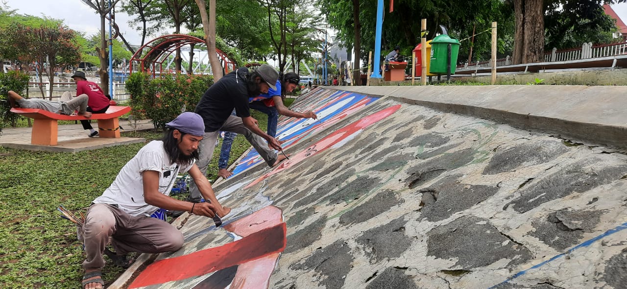 Percantik Wajah Taman Cimanuk