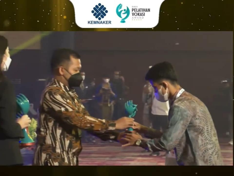 Sabet Penghargaan Kemnaker, LPK Harajuku Juara 3 Karegori LPKS Terbaik