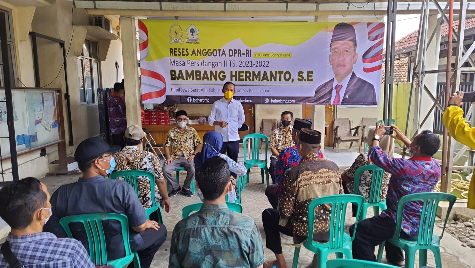 Reses di Cirebon, Baher Disambut Antusias Warga