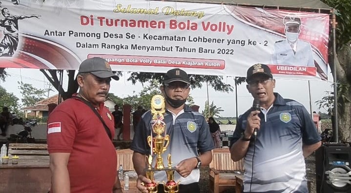 Sambut Tahun Baru, Helat Turnamen Bola Voli Antar Pamong Desa.