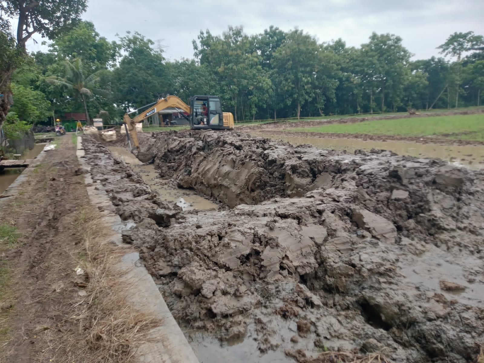 PT Brantas Abipraya Kerjakan Proyek Irigasi Rentang