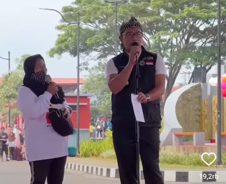 Ridwan Kamil Ketemu Ibu Anak 9 di Kuningan: Pak Bupati, Kumaha Ieu Program KB-na