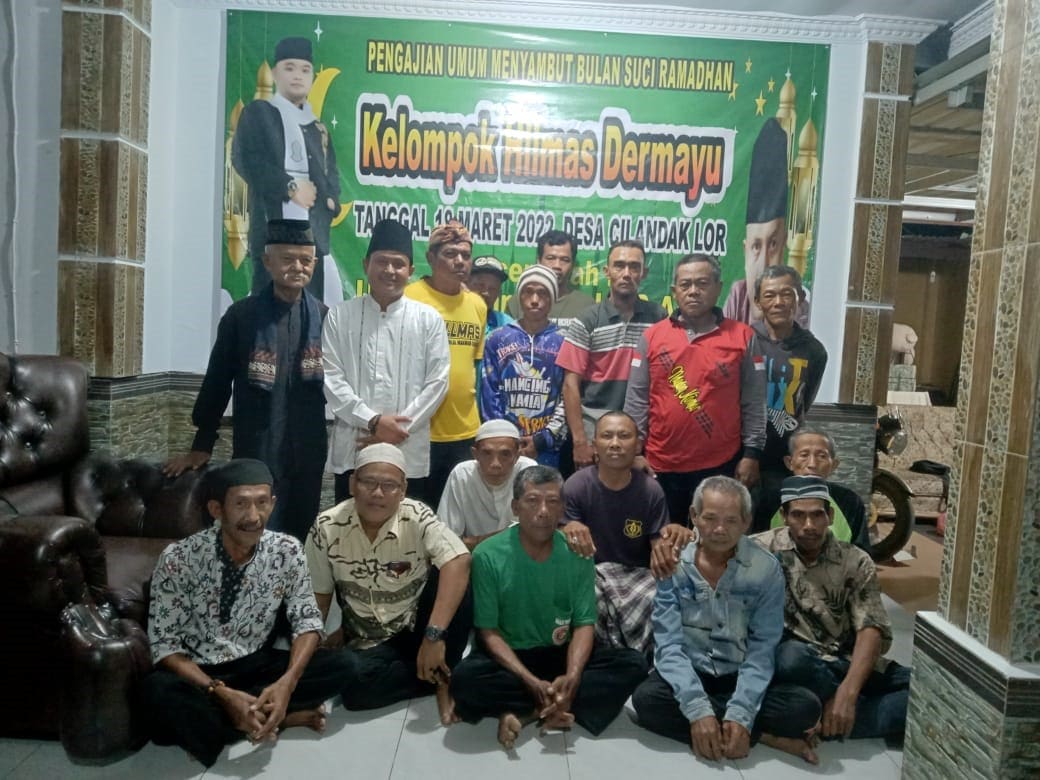 Hilmas Dermayu Santuni Duafa