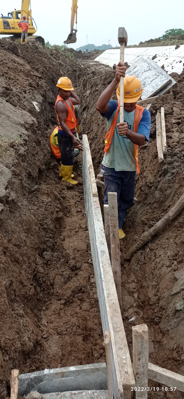 PT. Waskita Karya Buat Pintu Air di Desa Rancasari