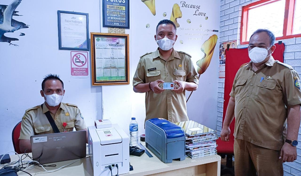 Desa Cangkingan Bisa Cetak KTP Elektronik tanpa Harus ke Kecamatan dan Dinas