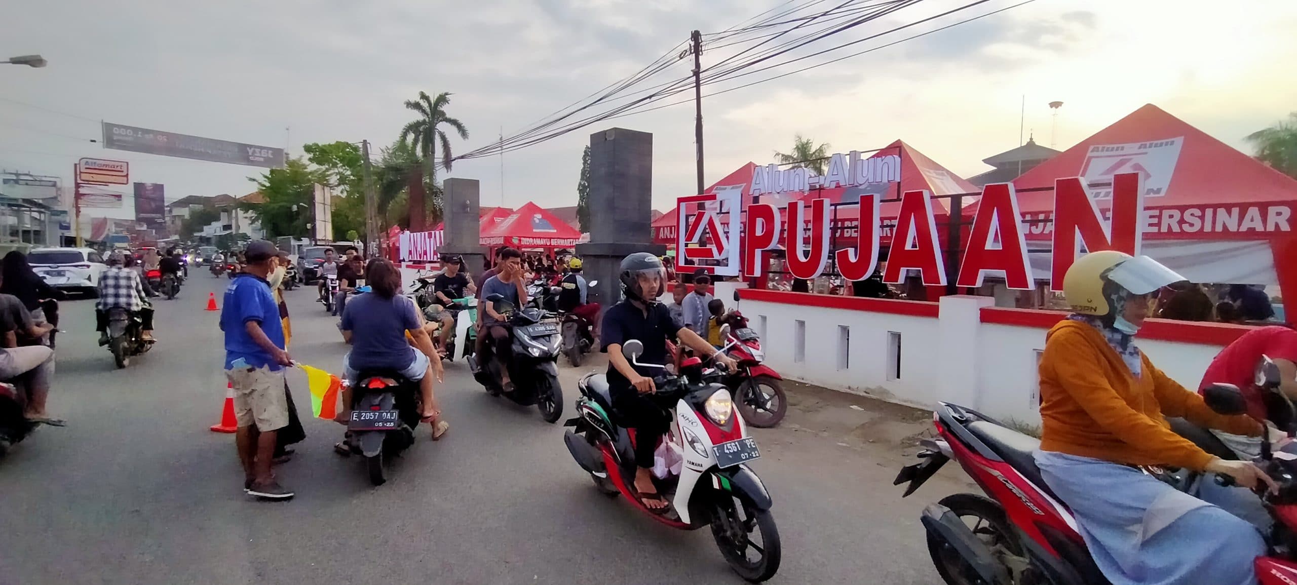 Lapak Tertata Rapi, Lokasi Favorit bagi Pemburu Takjil